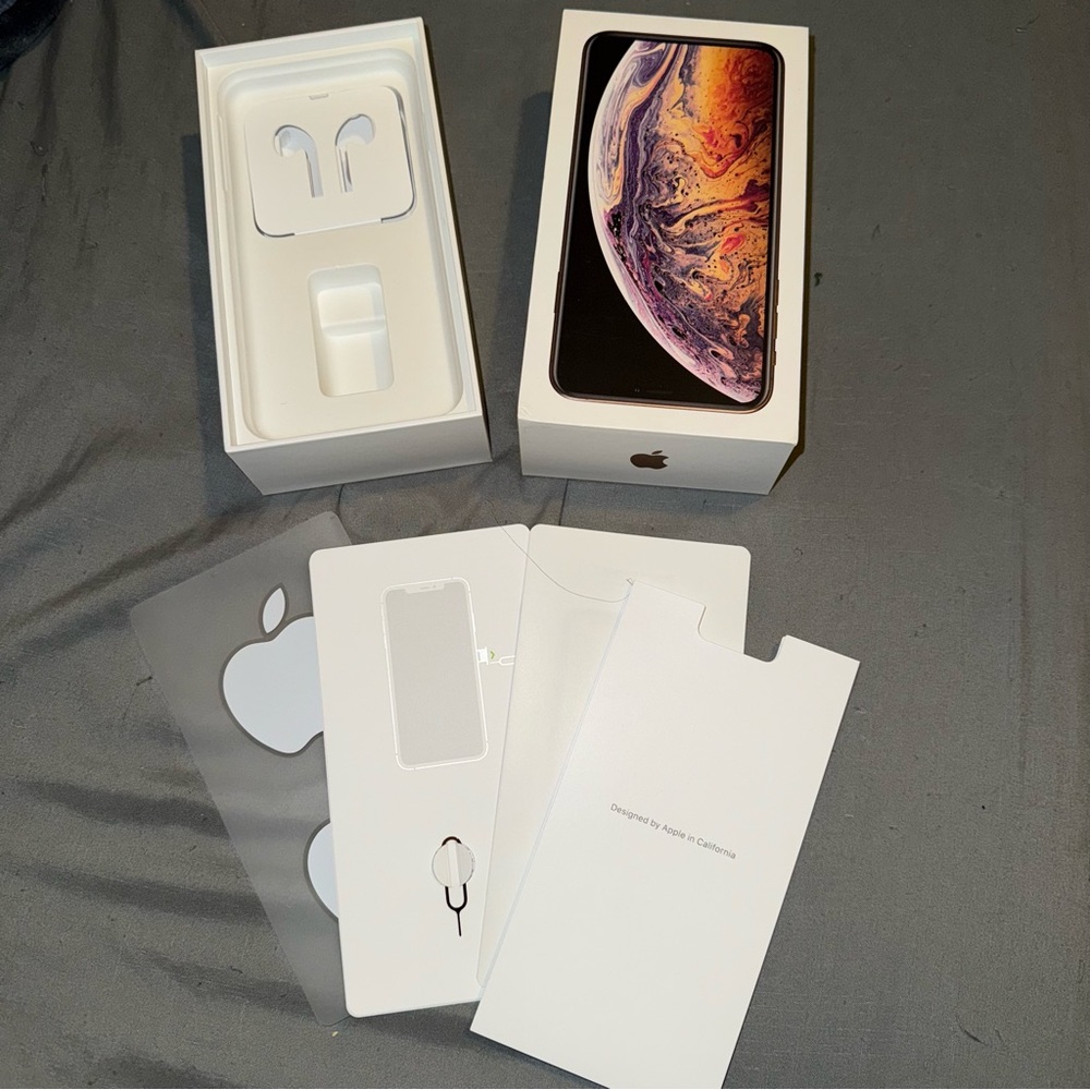 iphone XS max BOX ONLY